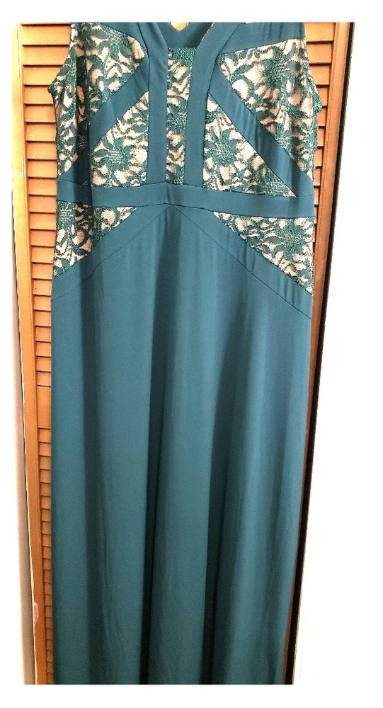 Emerald Green Lace Gown
